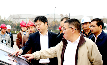 打造知名品牌追求強(qiáng)企之夢　柳工叉車榮獲“2017年中國物流知名品牌”獎項(xiàng)