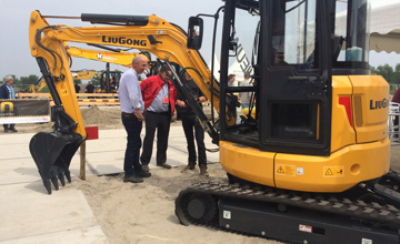 柳工多款產品在2016年荷蘭TKD工程機械展會受關注