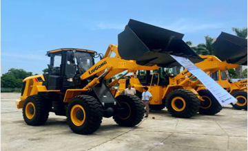 柳工“利器”首次登陸越南市場