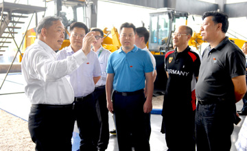 廣西交投集團(tuán)來柳工學(xué)習(xí)交流