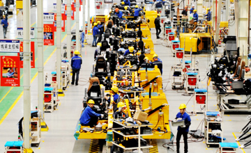 凝心聚力開好局 真抓實干起好步 曾光安率隊對子公司進行新春慰問