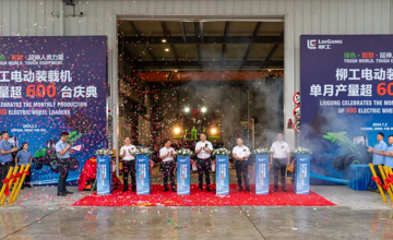 再創新高！柳工裝載機單月海外銷量超1000臺！