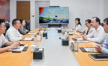 法國駐廣州總領事館商務投資領事顧杰宏一行到訪柳工